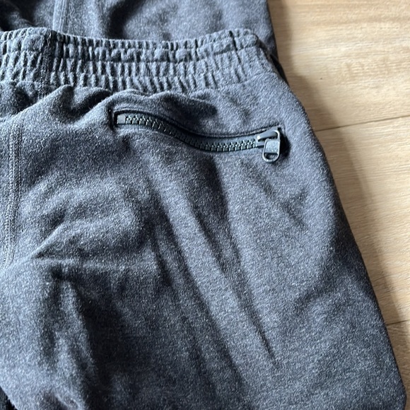 Lululemon Grey Joggers Size 2 - Picture 4 of 4